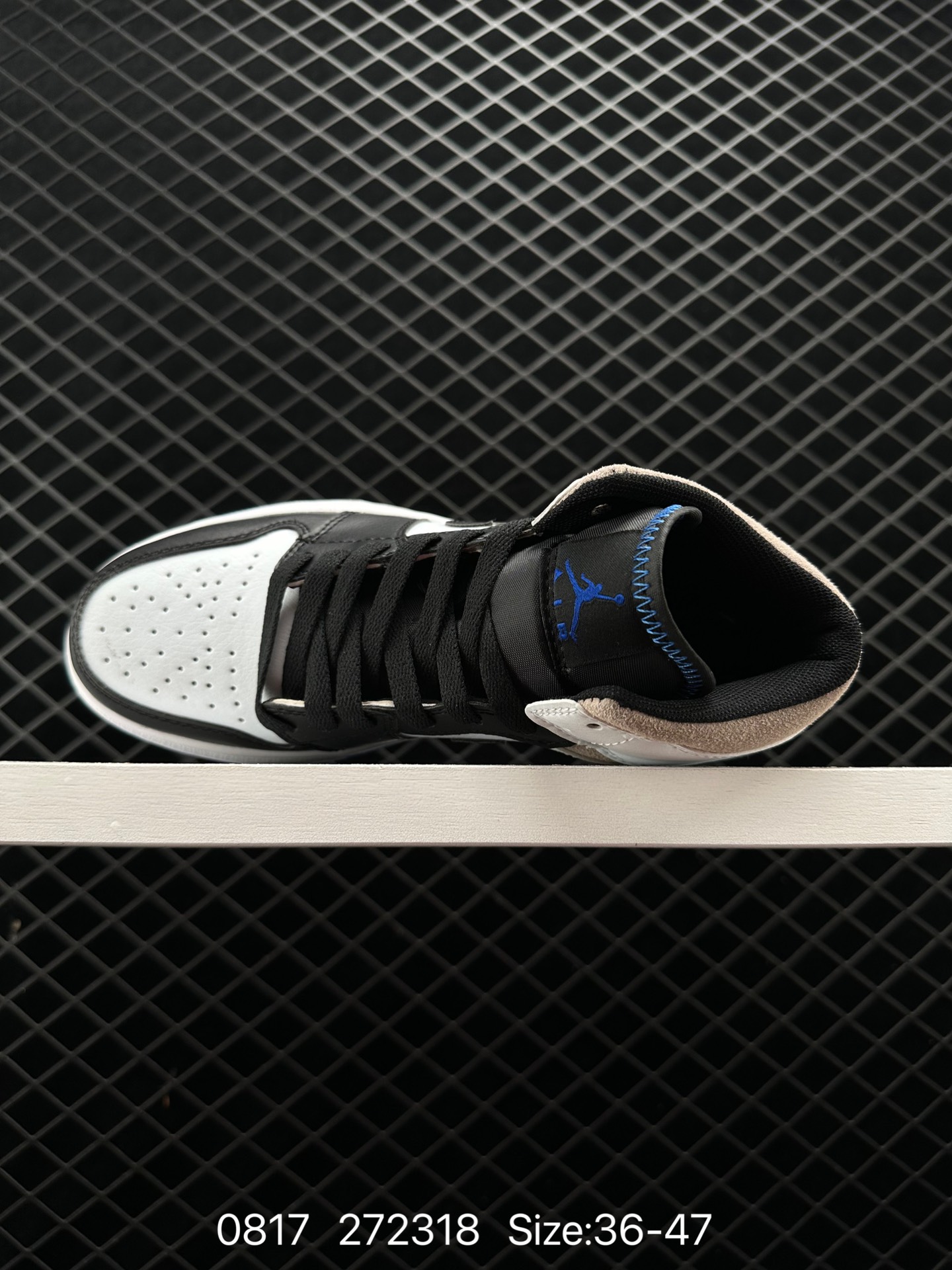 NIKE AIR JORDAN 1 MID AJ1